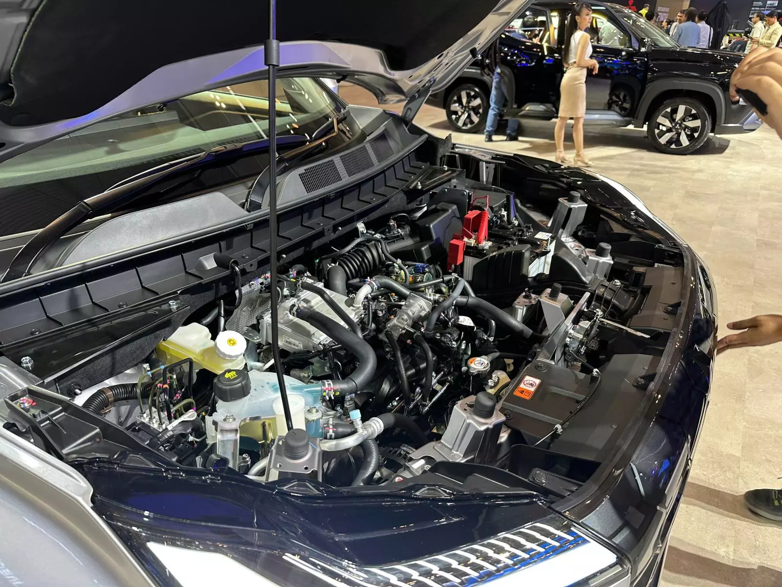 Động cơ 4B40 1.5L tăng áp.